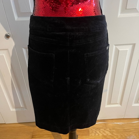 Black cord stretchy skirt - Picture 4 of 5
